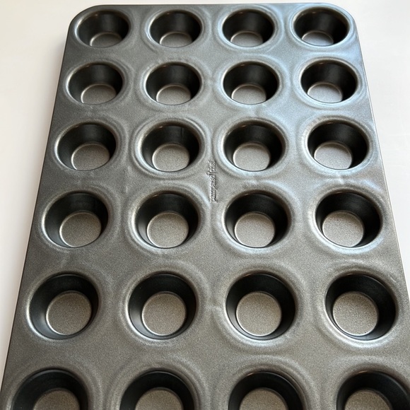 Pampered Chef Kitchen Pampered Chef Mini Cupcaketart Pan Poshmark